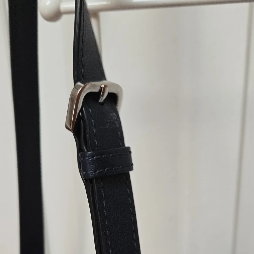 Marc Jacobs Navy Leather Crossbody Bag